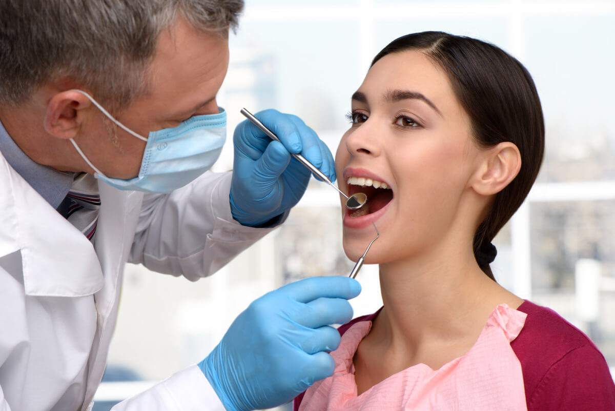 what happens during a professional teeth cleaning