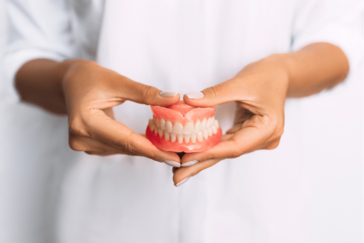 How Long Do Dentures Last